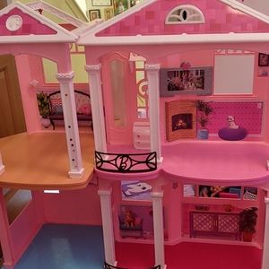 Barbie dream house